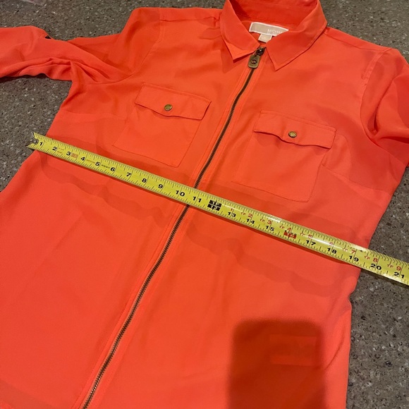 Michael Kors blouse with gold zipper and detail size LG - Picture 8 of 16